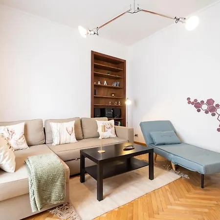 Cosy Cit Apartman *